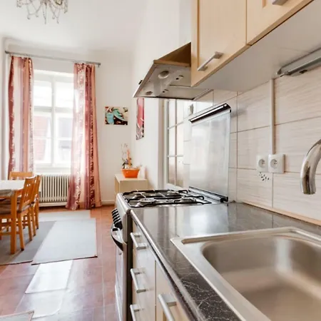 Apartment Spalena 15 *